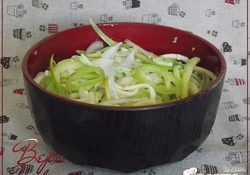 Рецепт: Салат из кабачка "Спагетти"