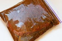 Шаг 2: Маринуем стейк!!!