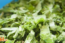 Шаг 2: Берем свежий щавель, хорошо промываем …