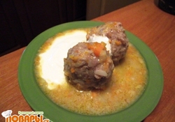 Рецепт: Тефтели в сметанном соусе