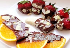 Фрукты в шоколаде