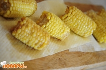 Шаг 6: Обжаренную кукурузку нужно выложить на …