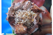 Шаг 2: Смазать фаршированную уточку сверху сметаной …