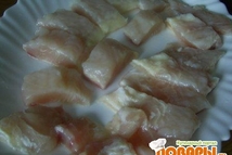 Шаг 13: Перекладываем эту смесь в тарелочку, …