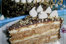 Шаг 6: Украсить торт безешками. Убрать торт …