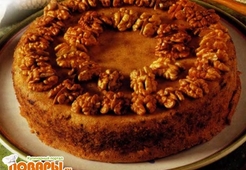 Маисовый торт с орехами 