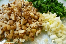 Шаг 2: К свекле добавить виноградный уксус, …