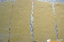 Шаг 4: Тесто можно раскатать, нарезать порционно …