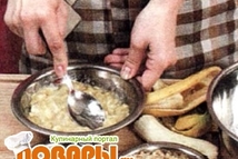 Шаг 1: Масло растереть до консистенции сметаны …