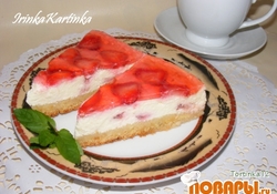 Рецепт: Чизкейк с клубникой и желе