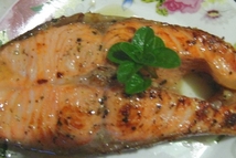 Шаг 5: Полить оставшимся в фольге соусом. …