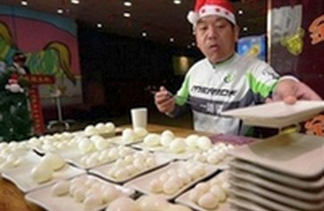 160 яиц за 40 минут!