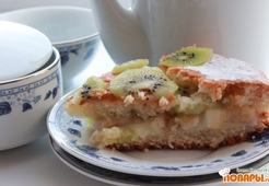 Лимонный бисквит с киви и бананом