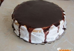 Сладкий тортик к чаю, приготовленный в мультиварке