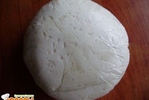 Шаг 2: Замешиваем рассольное тесто. Муки на …