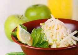 Рецепт: Парижский салат с сельдереем