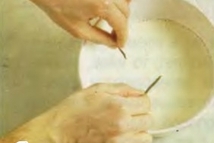 Шаг 2: Доведите молоко до кипения, добавив …