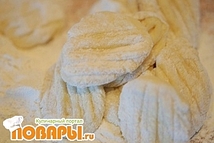 Шаг 4: Приготовление галушек.