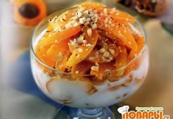 Абрикосы с молоком