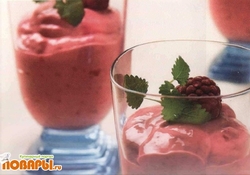 Рецепт: Быстрый малиновый мусс