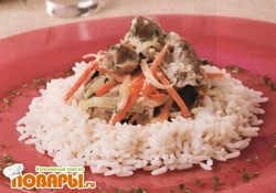 Рецепт: Куриные желудки в сметанном соусе