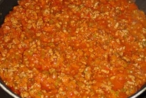 Шаг 4: Картофель очистить, нарезать крупно, залить …