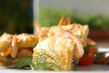 Шаг 12: Остывшие рулеты режем на кусочки.