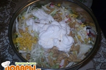 Шаг 1: Яйца отварить и мелко порезать, …