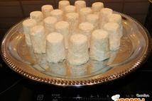 Шаг 9: Сформованные талкыш-калеве переложить в закрывающуюся …