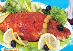 Карп, фаршированный ветчиной и сыром