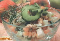 Салат гороховый с яблоками