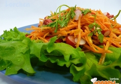 Салат из кресс-салата с морковью и редисом