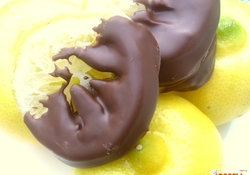 Рецепт: Карамелизированные бергамоты в шоколаде