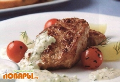 Свинина с огуречным соусом