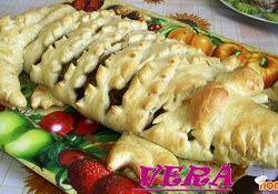 Рецепт: Мясной пирог "крокодил"