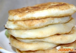 Жареные лепешки из заварного пресного теста