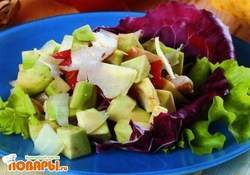 Рецепт: Салат из куриного филе и авокадо по-южноамерикански  