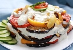 Закусочный торт из кабачков и баклажанов