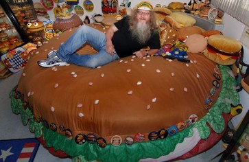 Дом-музей, посвященный гамбургеру