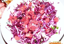 Салат с малиной