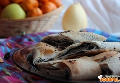 Постные рулеты с маком на кипятке