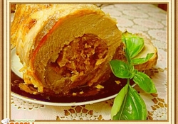 Рецепт: Мясной рулет, фаршированный яблоками