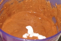 Шаг 5: Для шоколадного крема: растопить шоколад …