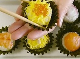 Суши в форме капкейков