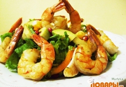 Легкий салатик из креветок и мандаринок