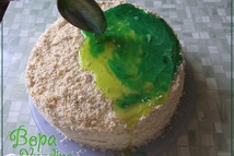 Шаг 5: Убрать торт в холодильник. Озеро …