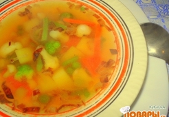 Суп на курином бульоне с замороженными овощами