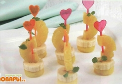 Канапе фруктовые