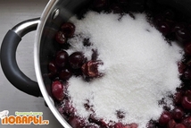 Шаг 1: Вишня нам понадобится чищенная, поэтому …