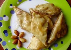 Рецепт: Миндально-медовая пахлава